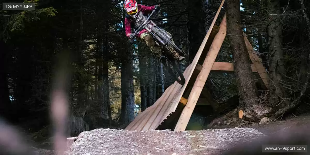 锁定高清直播，不错过每一个燃爆瞬间！📺💥